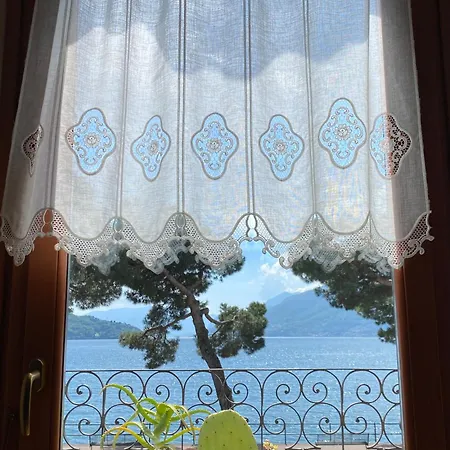 Casa D'epoca Fronte A Di * ドマーゾ