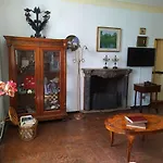 Casa D'epoca Fronte A Di *