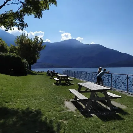 Casa D'epoca Fronte A Di Апартаменты