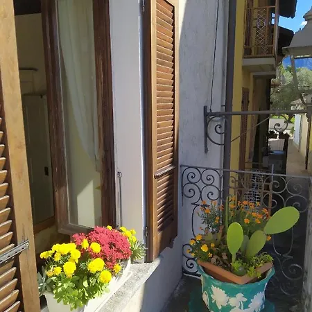 Casa D'epoca Fronte A Di *