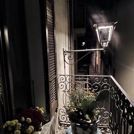 Casa D'epoca Fronte A Di *