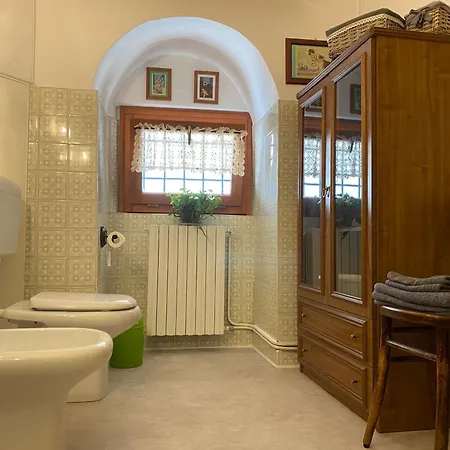 Casa D'epoca Fronte A Di *