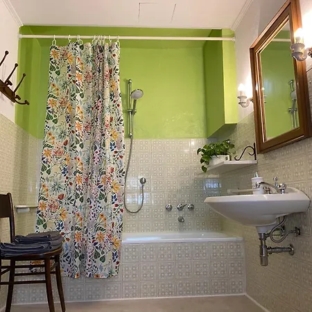 Casa D'epoca Fronte A Di