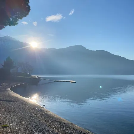 Casa D'epoca Fronte A Di Домазо