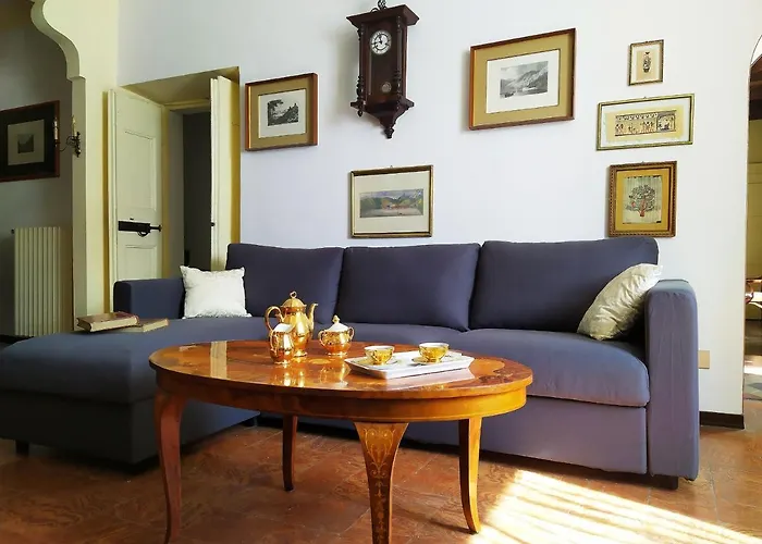 Casa D'epoca Fronte A Di *