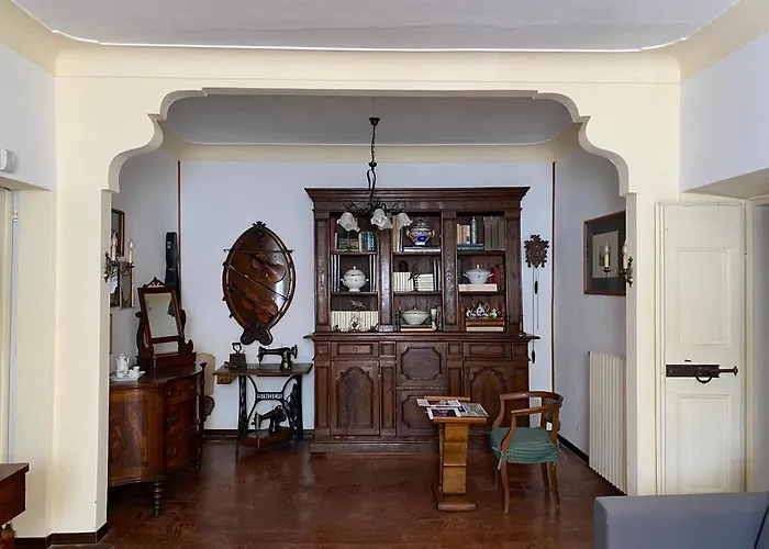 Casa D'epoca Fronte A Di *